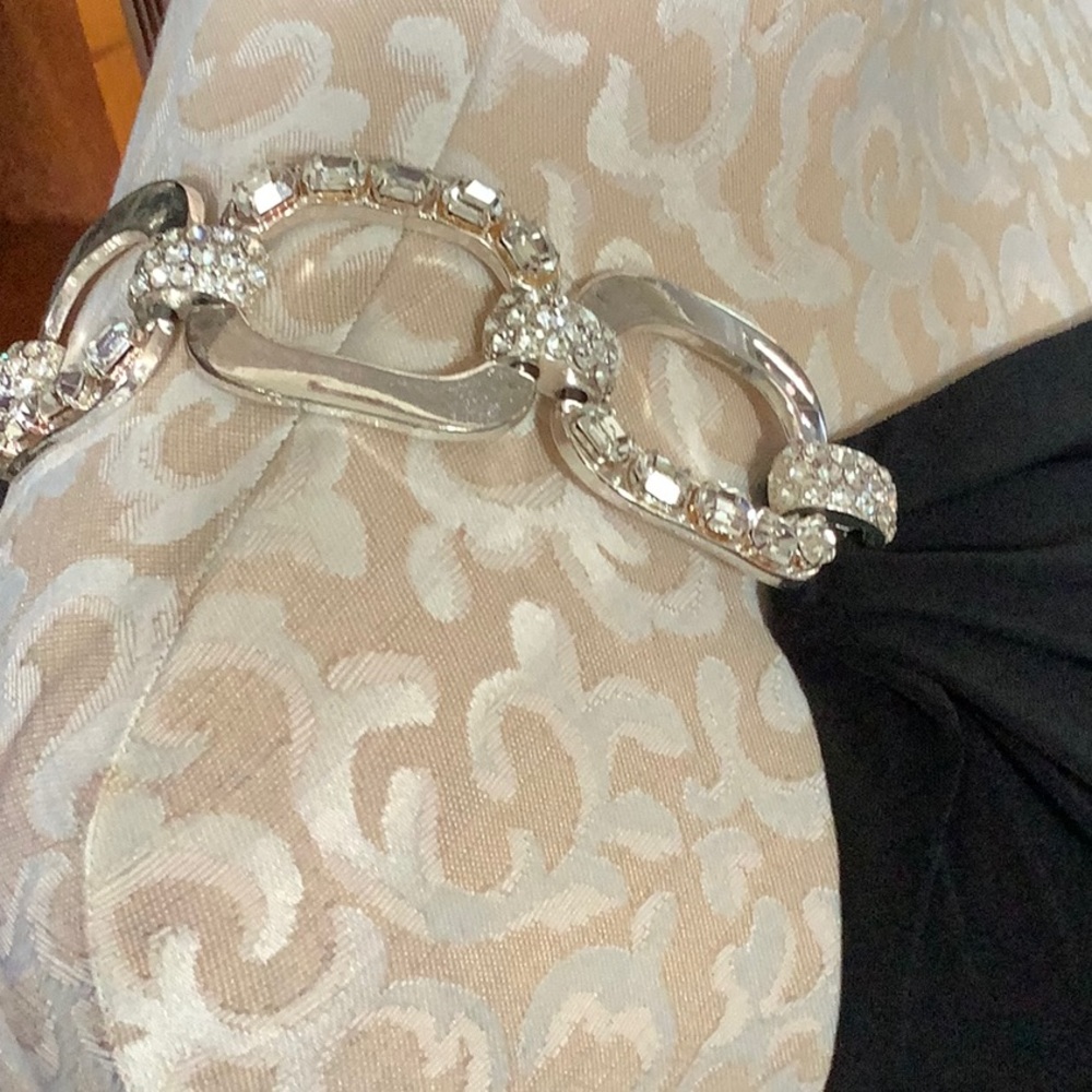 Cache Rhinestone Shoulder & Back Dress - Picture 4 of 16
